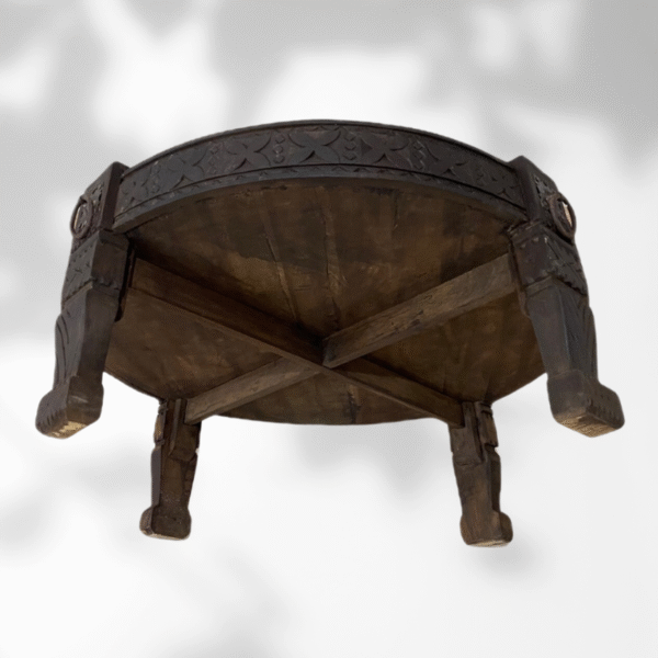 Solid Wood Round Coffee Table / Dark Brown / Amazigh Style. 5 solid wood round coffee table Solid Wood Round Coffee Table / Dark Brown / Amazigh Style.