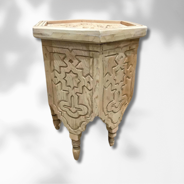 Oriental Hexagonal Moroccan Coffee Table/ Andalusian style. 6 Oriental Coffee Table Oriental Hexagonal Moroccan Coffee Table/ Andalusian style.