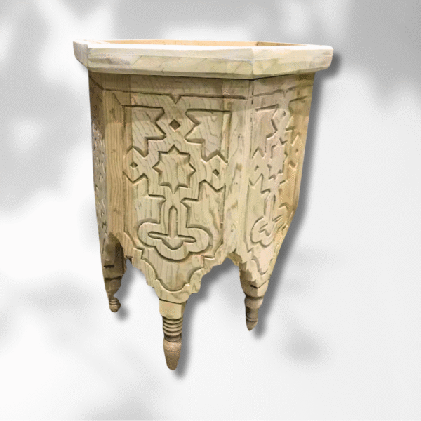 Oriental Hexagonal Moroccan Coffee Table/ Andalusian style. 4 Oriental Coffee Table Oriental Hexagonal Moroccan Coffee Table/ Andalusian style.